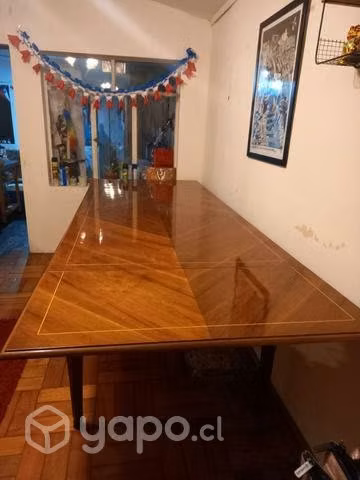 Mesa de comedor extensible + 6 sillas y 2 sitiales