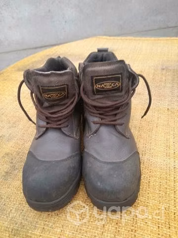 Zapatos de segurida marca nazca casi nuevos
