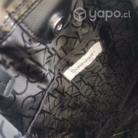 Mochila negra ck , tipo morral, nueva, importada