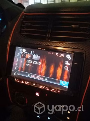 Radio pioneer touch. Mixtrax