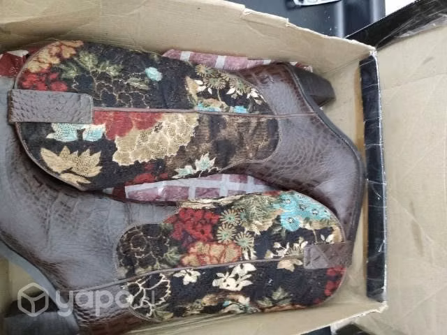 Nuevas Botas Pollini