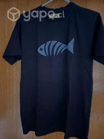 Polera negra Suburbia tallaS