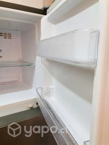 Refrigerador Daewoo rge 26-dip