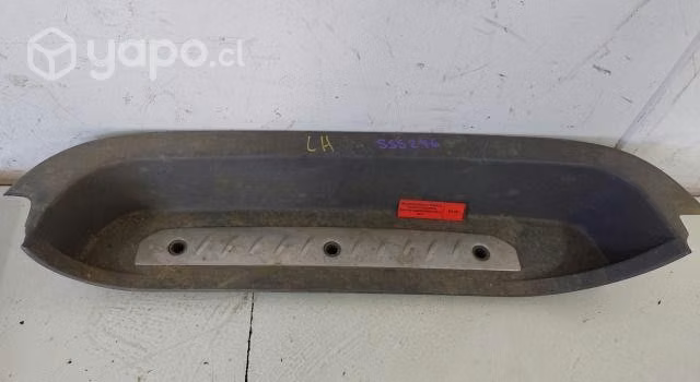 Moldura Zocalo Puerta Trasera Izq (SSS246) Stavic
