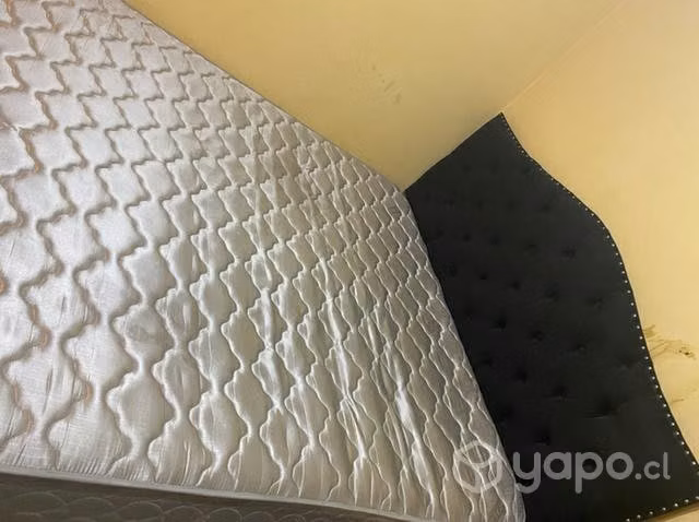 Cama de 2 plazas impecable