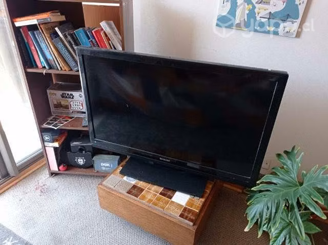 TV 42" Sharp