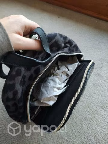 Endo cartera/mochila con etiqueta