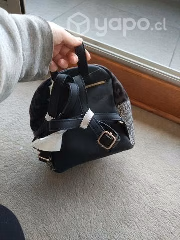 Endo cartera/mochila con etiqueta
