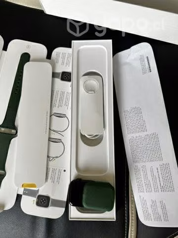 Apple Watch S7, con todo los accesorios originales - Imagen 2