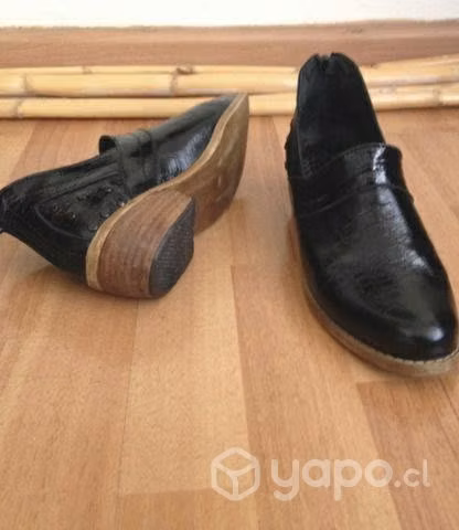 Zapatos de cuero