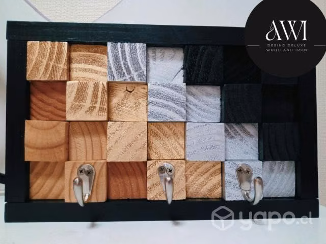 Colgador de madera hecho a mano