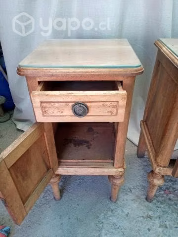 Antiguos Veladores en Lenga