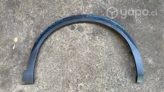 Moldura delantera derecha nissan kicks original