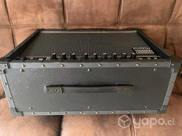 Roland Jazz Chorus 40