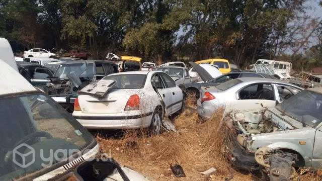 Tapamaleta hyundai elantra 2007