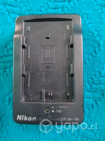 Nikon adaptador mh-18a ( incluye bateria )