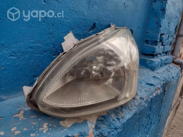 Óptico izq Toyota Yaris 2003-2005