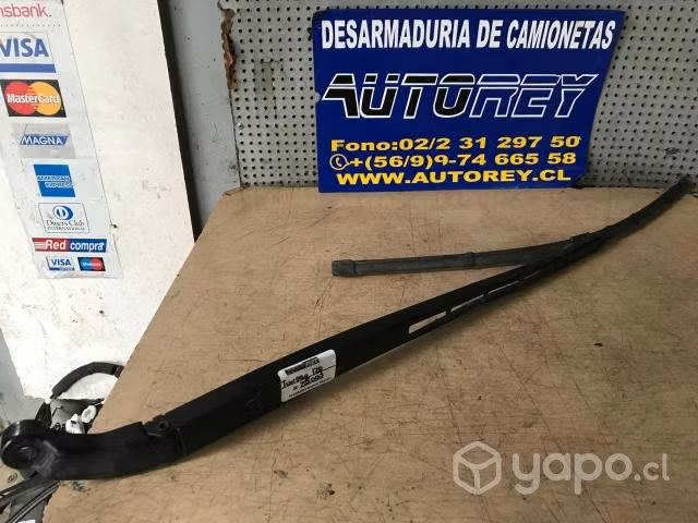 Plumilla limpia parabrisas izquierda Toyota Tundra