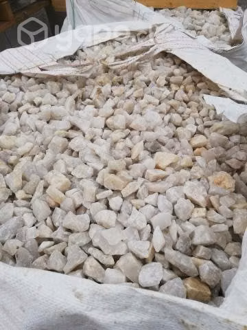 Cuarzo por Mayor,Blanco, Jaspe rojo y piedras