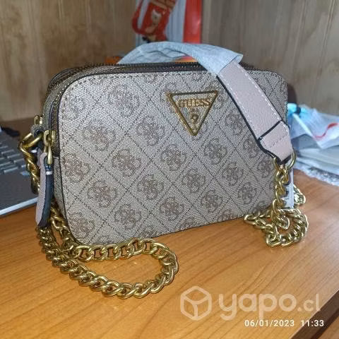 Crossbody GUESS