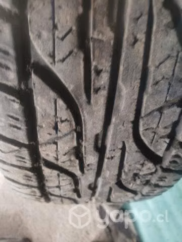 Juego de llantas 5 x 127 aro 17 con neumáticos