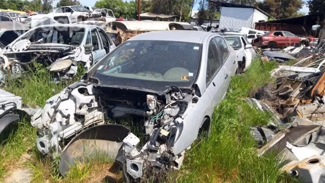 Tapamaleta original Peugeot 407 2009