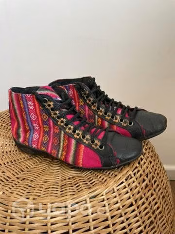 Zapatillas con tejido Aguayo