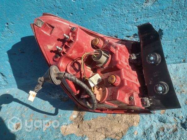 Foco trasero der kia rio  - Imagen 8