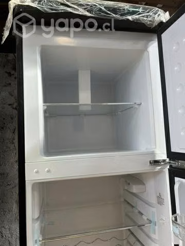 Refrigerador Libero Frío Directo 239 litros