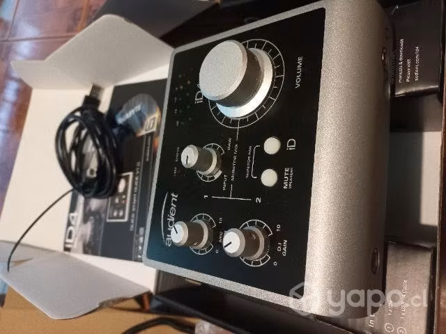 Interfaz de audio Audient Id4