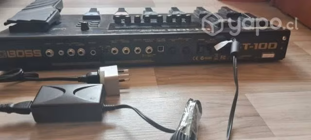 Pedalera multiefecto boss gt-100