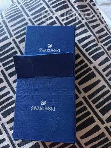 Aros Swarovski en caja original