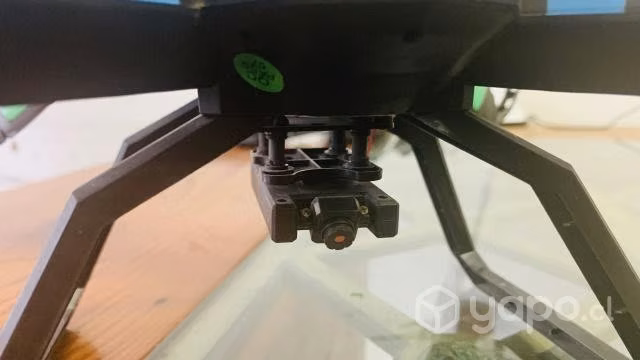 Dron con cámara y control - Imagen 2