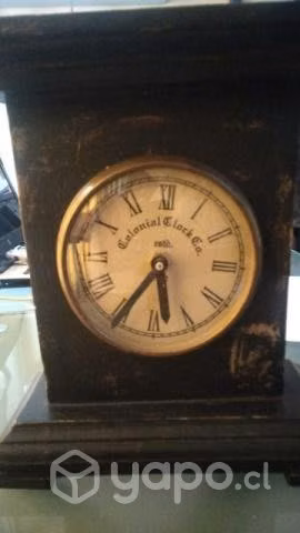 Reloj colonial