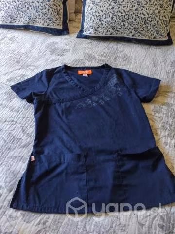 uniformes clínicos..diferentes tallas - Imagen 2