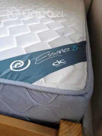 Cama con colchon y veldor