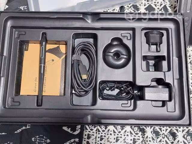 Tableta huion kamvas pro 13