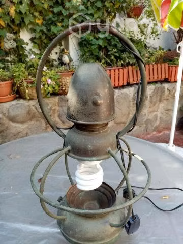 Farol de Barco en Cobre, Muy Antiguo