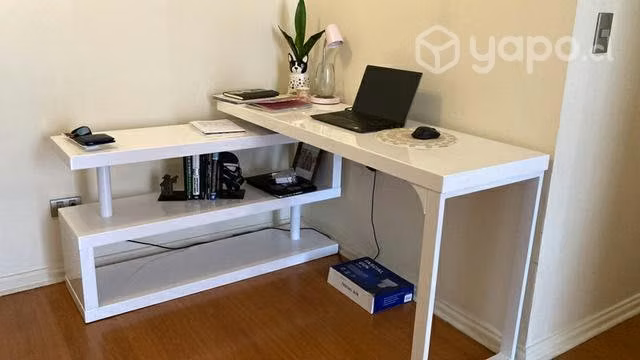 Escritorio usando
