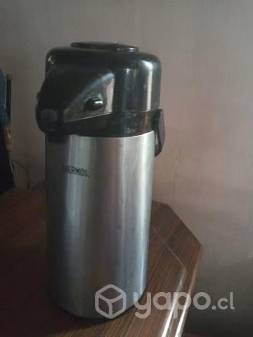 Termo 2.5 lts marca Thermos