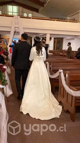 Hermoso vestido de Novia