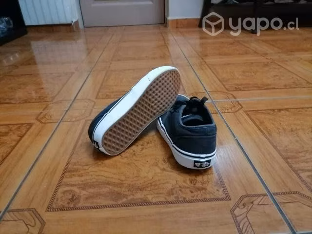 Zapatillas Converse y Vans