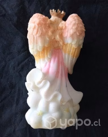 Figura Angel June