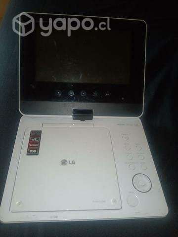 Pantalla táctil portátil CD USB LG - Imagen 2