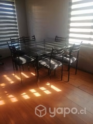 comedor de vidrio en buen estado