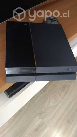Ps4 versión fat 250 mil pesos.