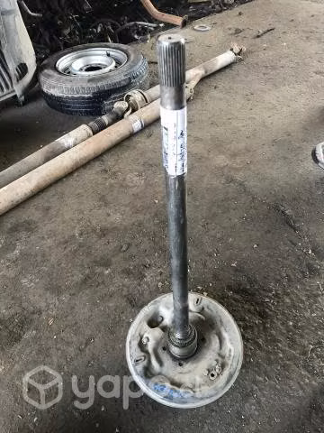 Eje trasero derecho para tambor Ssangyong New Acty