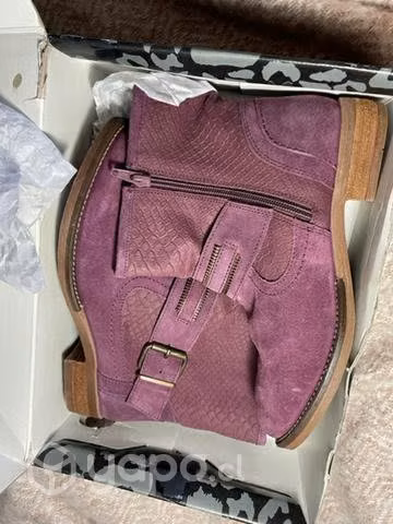 Tacones nuevos y botín nuevo