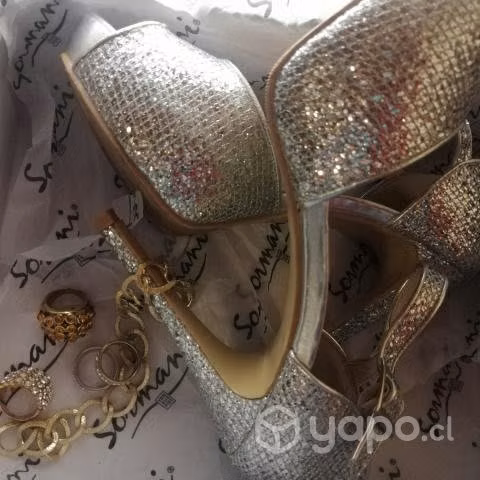 Hermoso Zapato Sandalia Dorada