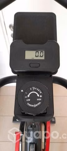 Elíptica Vertical Bodytone (mancuernas de regalo)